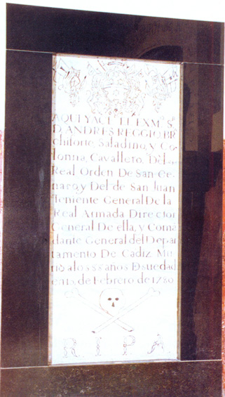  Lápida en el Panteón de Marinos Ilustres de San Fernando en recuerdo de don Andrés Reggio y Brachiforte Saladino y Colonna.