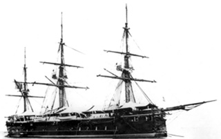  Fotografía en blanco y negro de la fragata acorazada Zaragoza.