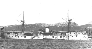  Fotografía en blanco y negro de la fragata acorazada Numancia, reformada como guardacostas.