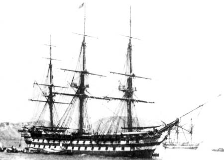 Fotografía en blanco y negro del navío.